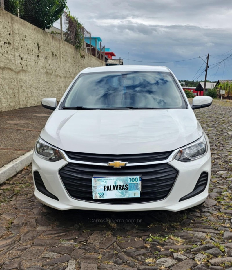 ONIX 1.0 LT 12V FLEX 4P MANUAL - 2021 - IVOTI