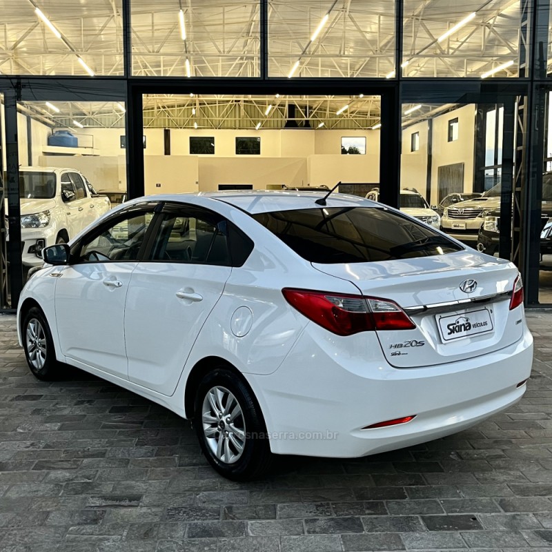 HB20S 1.0 COMFORT 12V FLEX 4P MANUAL - 2014 - VACARIA