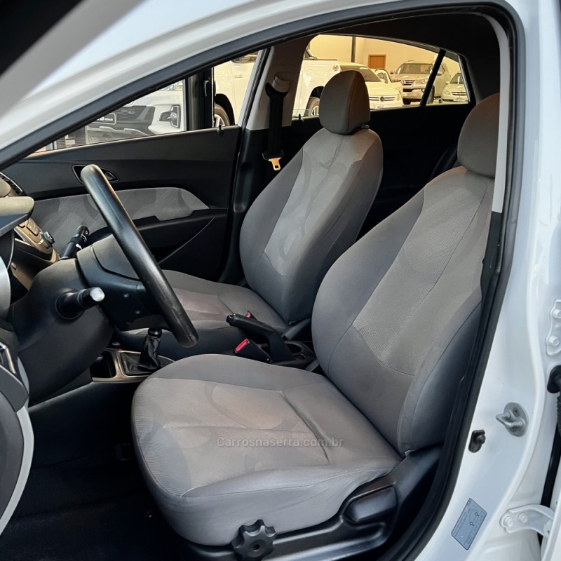 HB20S 1.0 COMFORT 12V FLEX 4P MANUAL - 2014 - VACARIA