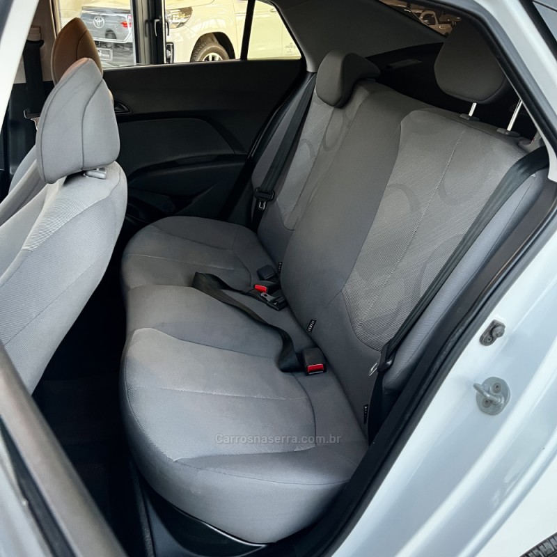 HB20S 1.0 COMFORT 12V FLEX 4P MANUAL - 2014 - VACARIA