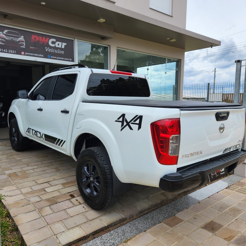 FRONTIER 2.3 ATTACK 4X4 CD BI-TURBO DIESEL 4P AUTOMÁTICO - 2020 - BENTO GONçALVES