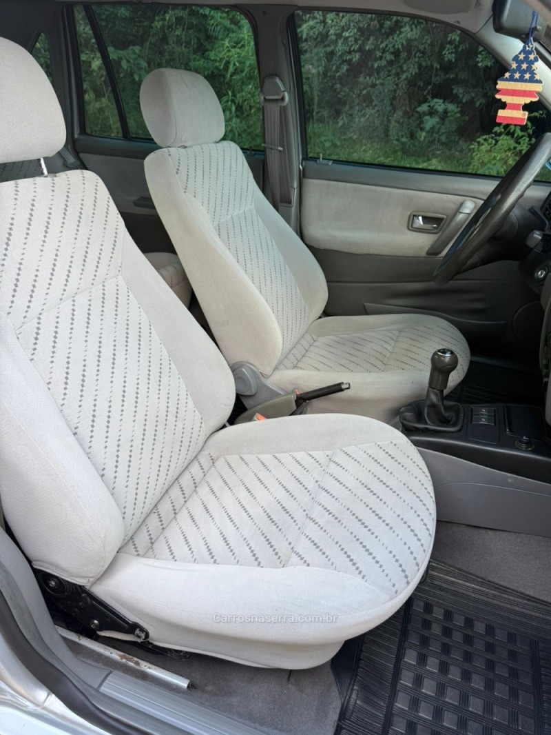 SANTANA 2.0 MI 8V GASOLINA 4P MANUAL - 2003 - ARROIO DO MEIO