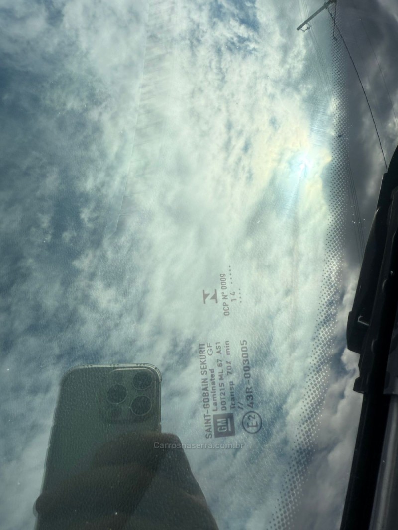 ONIX 1.0 MPFI LT 8V FLEX 4P MANUAL - 2015 - ARROIO DO MEIO