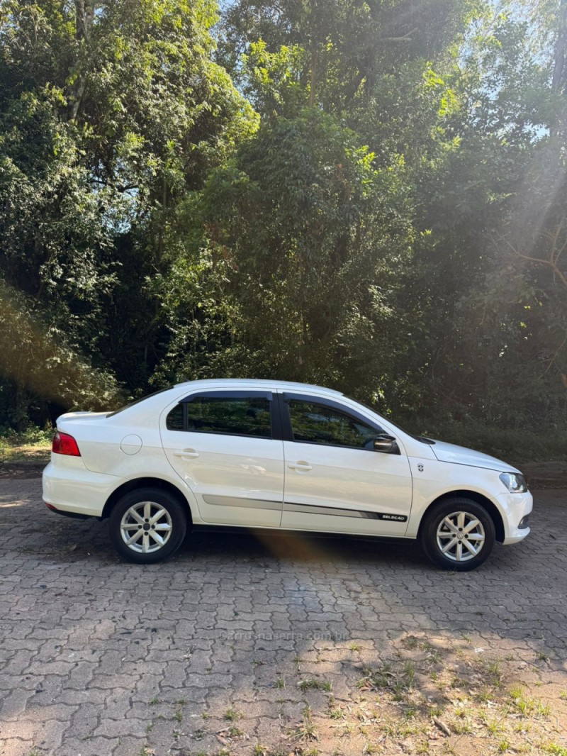 VOYAGE 1.6 MI SELEÇÃO 8V FLEX 4P MANUAL - 2015 - ARROIO DO MEIO
