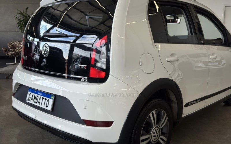 UP 1.0 TSI CROSS 12V FLEX 4P MANUAL - 2018 - BENTO GONçALVES