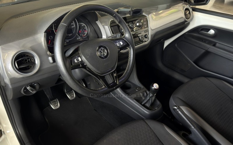 UP 1.0 TSI CROSS 12V FLEX 4P MANUAL - 2018 - BENTO GONçALVES