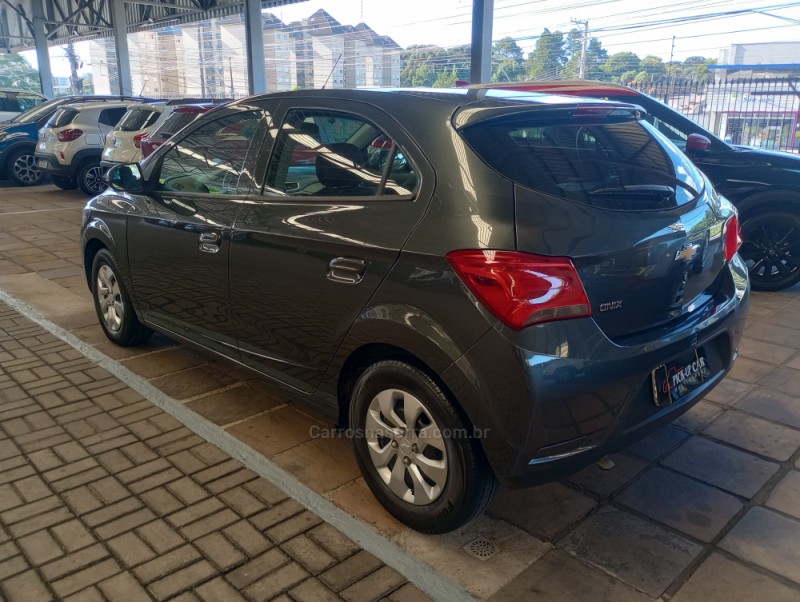 ONIX 1.0 MPFI LT 8V FLEX 4P MANUAL - 2017 - CAXIAS DO SUL