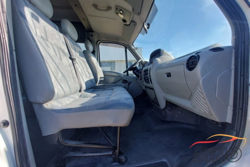 MASTER 2.5 DCI MINIBUS L3H2 16 LUGARES 16V DIESEL 3P MANUAL - 2006 - FARROUPILHA