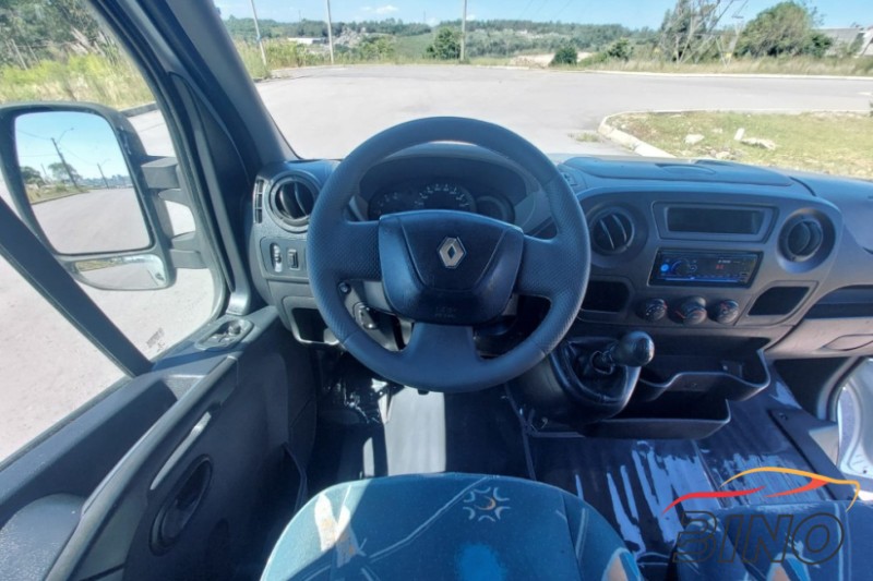 MASTER 2.3 DCI MINIBUS EXECUTIVE L3H2 16 LUGARES 16V DIESEL 4P MANUAL - 2018 - FARROUPILHA