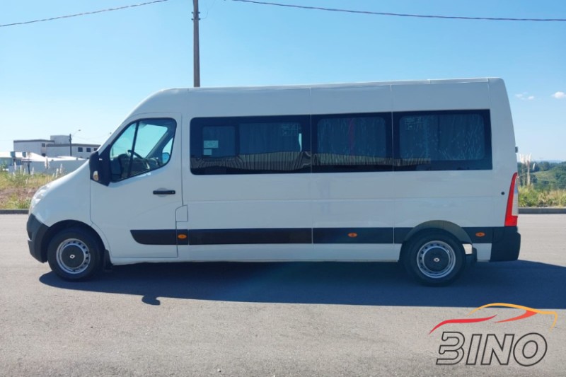 MASTER 2.3 DCI MINIBUS EXECUTIVE L3H2 16 LUGARES 16V DIESEL 4P MANUAL - 2018 - FARROUPILHA