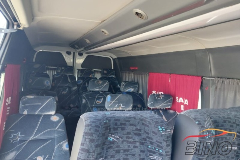 MASTER 2.3 DCI MINIBUS EXECUTIVE L3H2 16 LUGARES 16V DIESEL 4P MANUAL - 2018 - FARROUPILHA