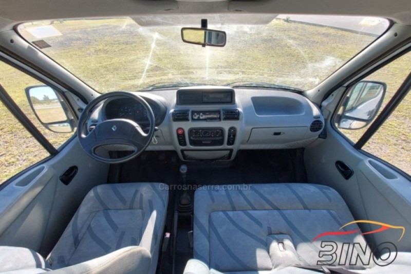 MASTER 2.5 DCI MINIBUS L3H2 16 LUGARES 16V DIESEL 3P MANUAL - 2006 - FARROUPILHA