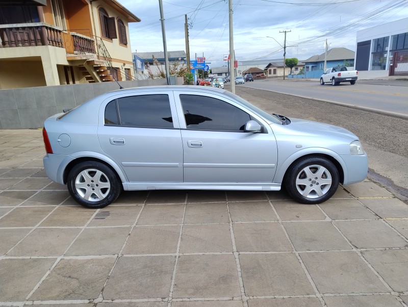 ASTRA 2.0 MPFI ADVANTAGE 8V FLEX 4P MANUAL - 2007 - VACARIA