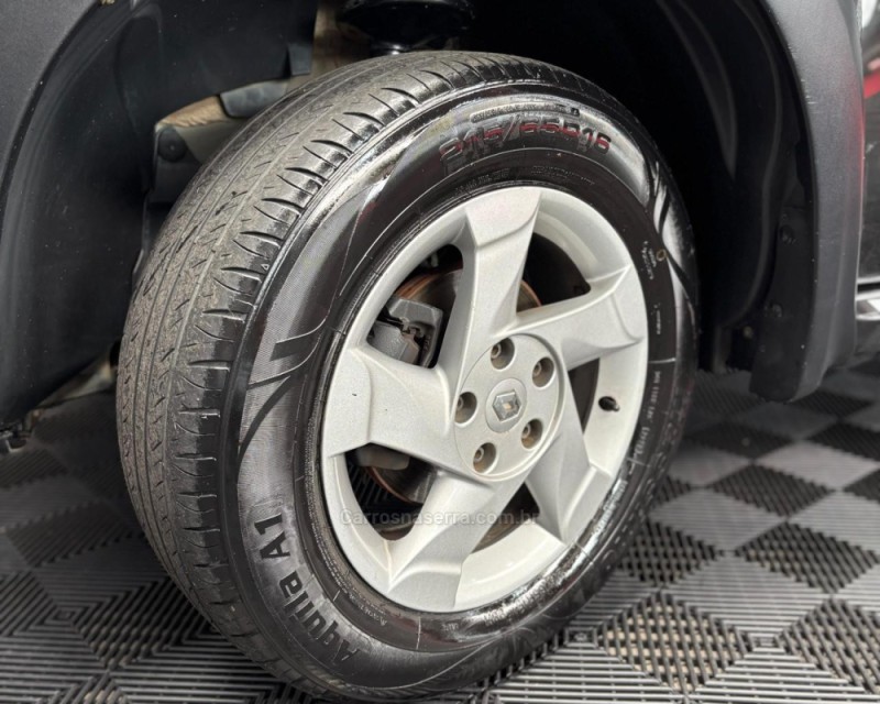 DUSTER 1.6 DYNAMIQUE 4X2 16V FLEX 4P MANUAL - 2013 - VACARIA