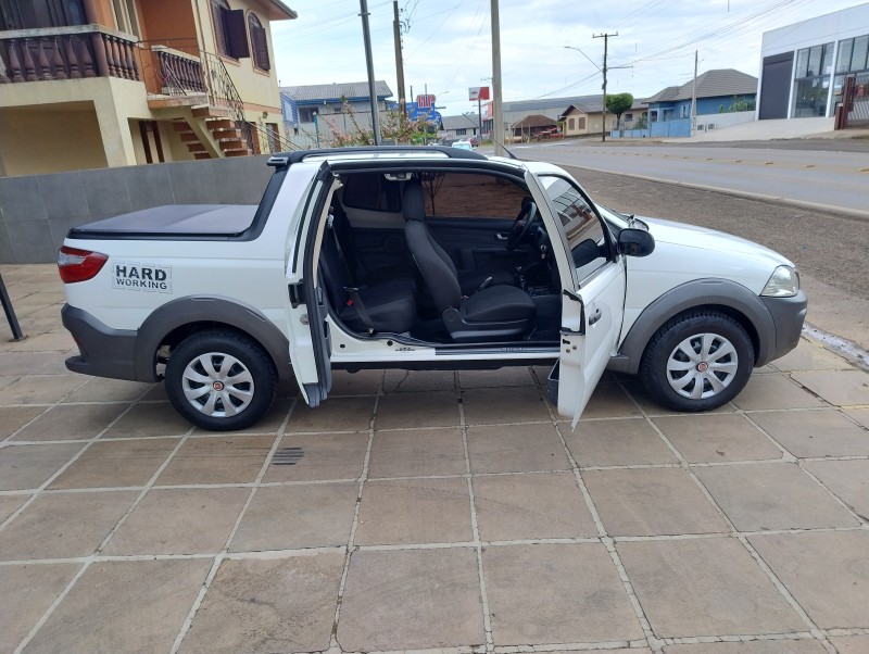 STRADA 1.4 MPI HARD WORKING CD 8V FLEX 3P MANUAL - 2015 - VACARIA