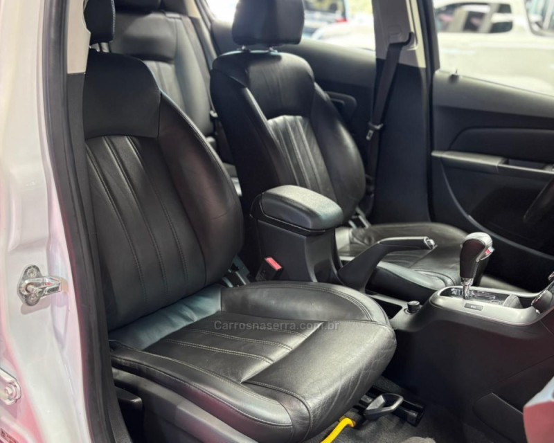 CRUZE 1.8 LTZ SPORT6 16V FLEX 4P AUTOMÁTICO - 2013 - VACARIA
