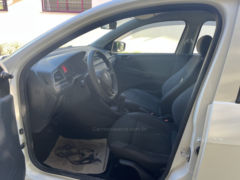 GOL 1.0 12V MPI TOTALFLEX 4P MANUAL - 2023 - VERANóPOLIS