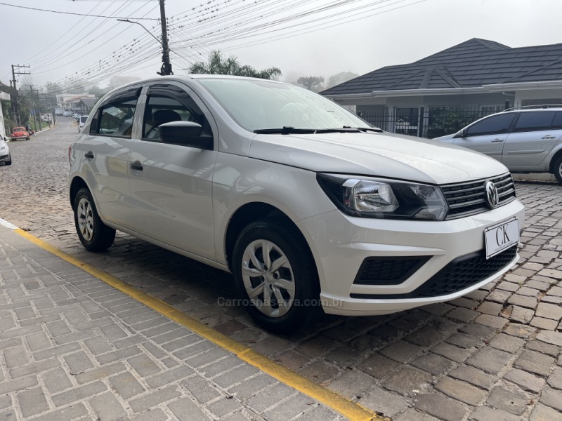GOL 1.0 12V MPI TOTALFLEX 4P MANUAL - 2023 - VERANóPOLIS