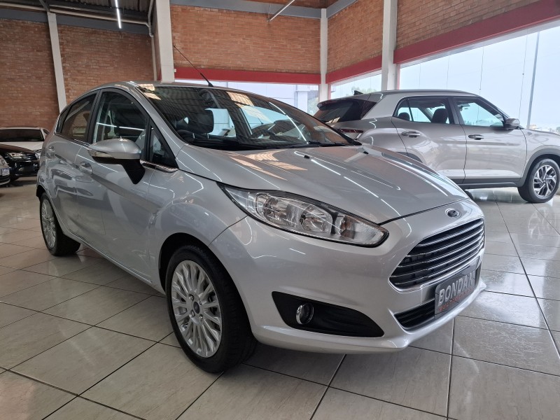 FIESTA 1.6 TITANIUM HATCH 16V FLEX 4P AUTOMÁTICO - 2016 - FARROUPILHA