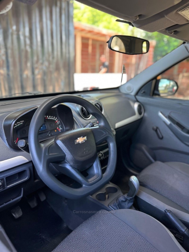 MONTANA 1.4 MPFI LS CS 8V FLEX 2P MANUAL - 2017 - PORTãO