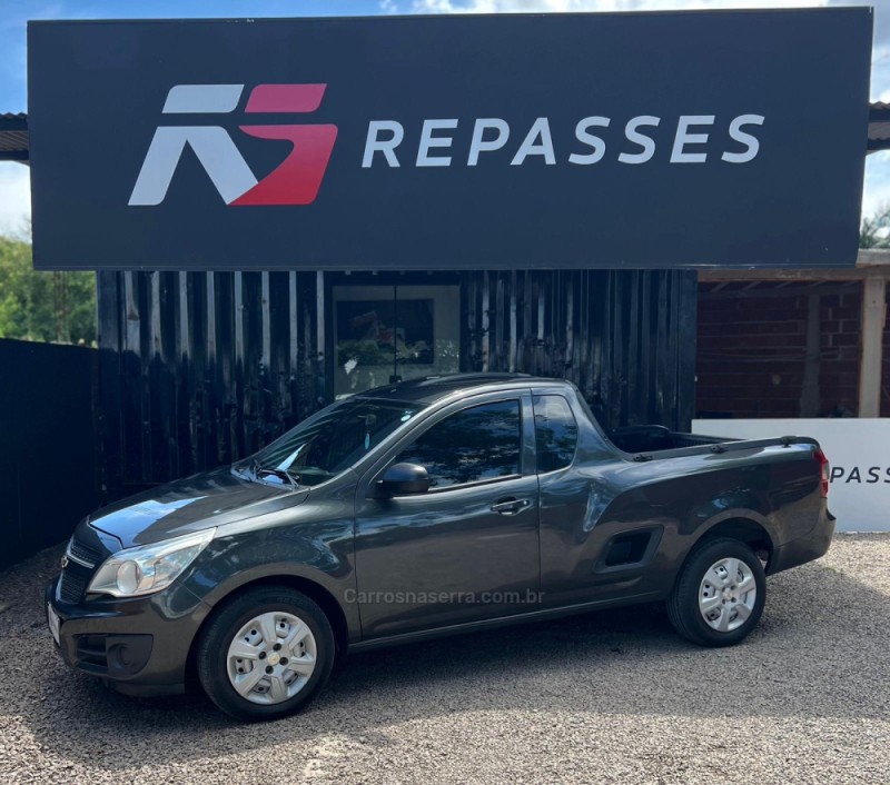 MONTANA 1.4 MPFI LS CS 8V FLEX 2P MANUAL - 2017 - PORTãO