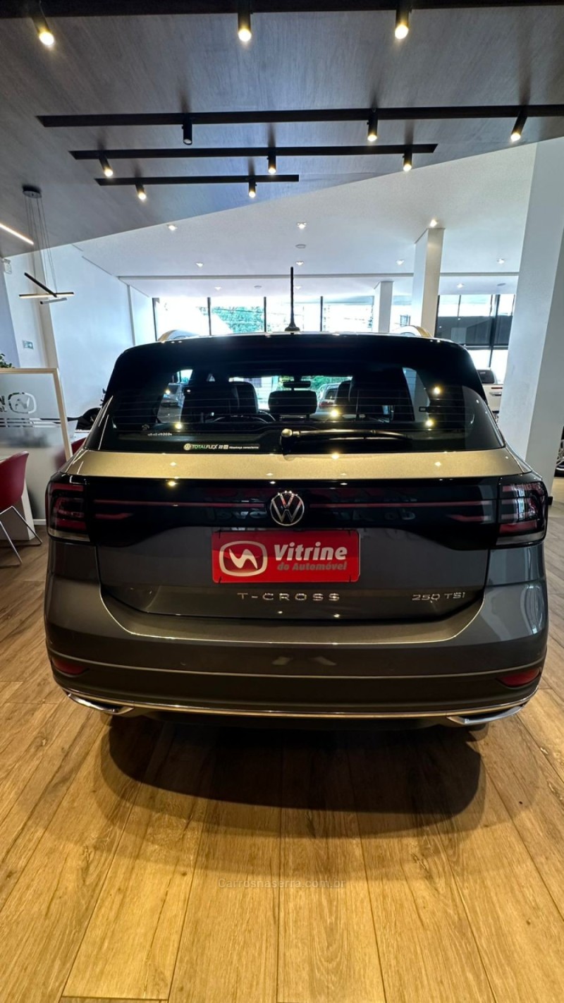 T-CROSS 1.4 HIGHLINE TSI 16V FLEX 4P AUTOMÁTICO - 2024 - ERECHIM