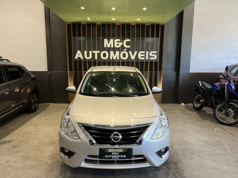 VERSA 1.6 16V FLEX UNIQUE 4P XTRONIC - 2017 - CAXIAS DO SUL