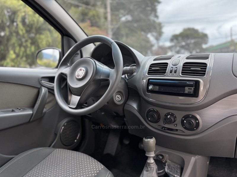 GRAND SIENA 1.6 MPI ESSENCE 16V FLEX 4P MANUAL - 2014 - PAROBé