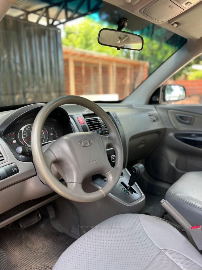 TUCSON 2.0 MPFI GL 16V 143CV 2WD GASOLINA 4P AUTOMÁTICO - 2010 - PORTãO