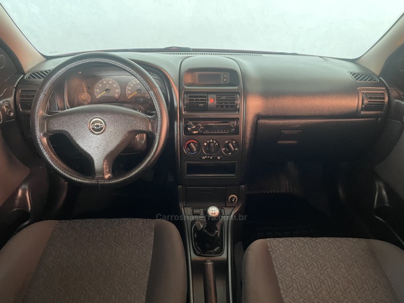 ASTRA 2.0 MPFI ADVANTAGE 8V FLEX 4P MANUAL - 2009 - PAROBé