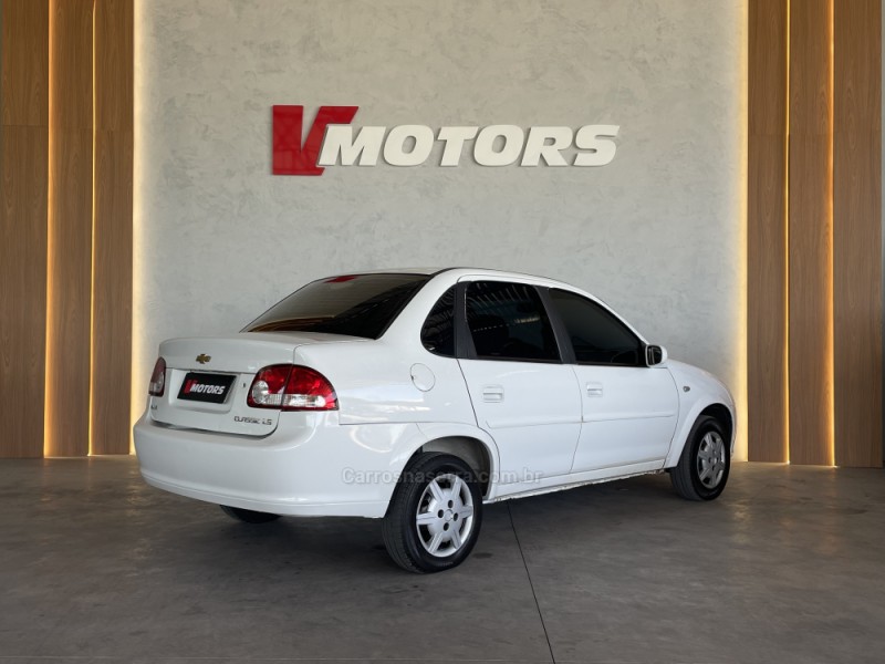 CLASSIC 1.0 VHC LS 8V FLEX 4P MANUAL - 2014 - PAROBé