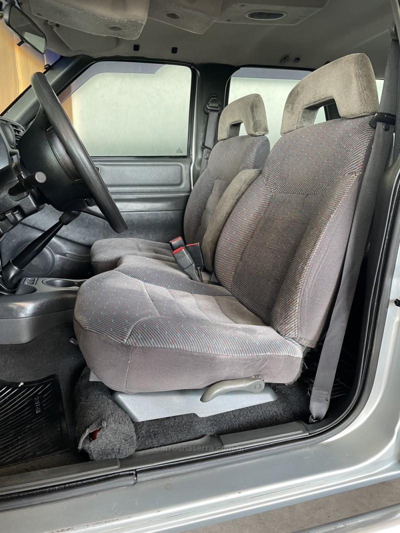 BLAZER 2.4 MPFI ADVANTAGE 4X2 8V GASOLINA 4P MANUAL - 2006 - PAROBé