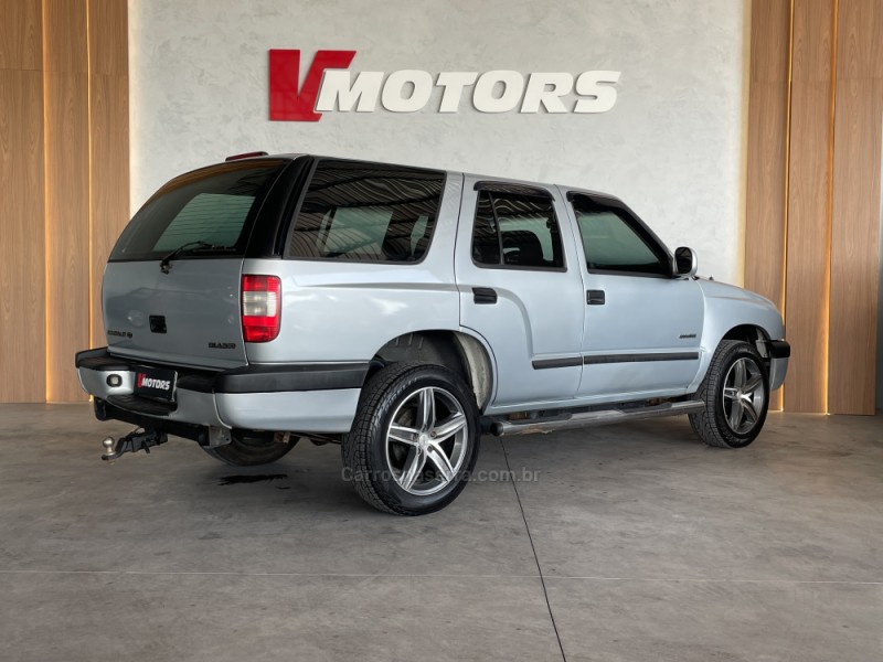 BLAZER 2.4 MPFI ADVANTAGE 4X2 8V GASOLINA 4P MANUAL - 2006 - PAROBé