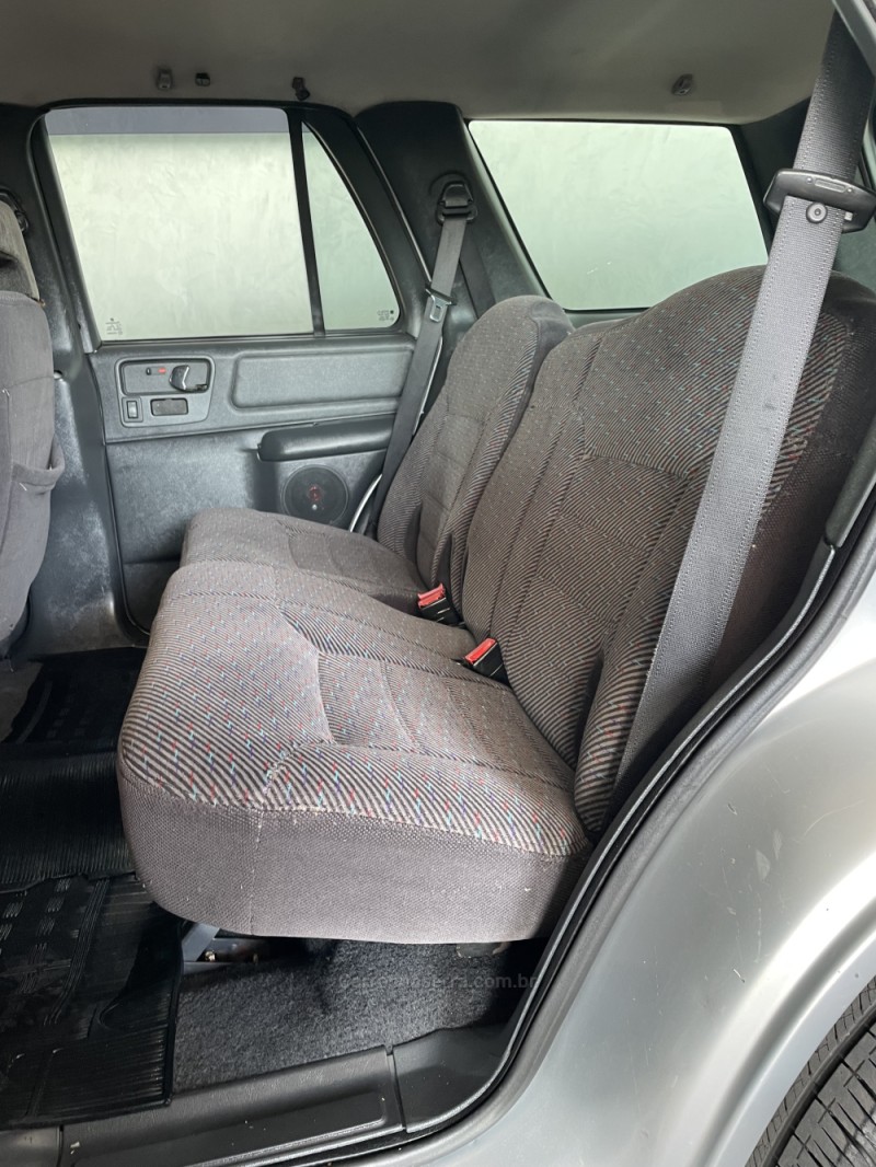 BLAZER 2.4 MPFI ADVANTAGE 4X2 8V GASOLINA 4P MANUAL - 2006 - PAROBé