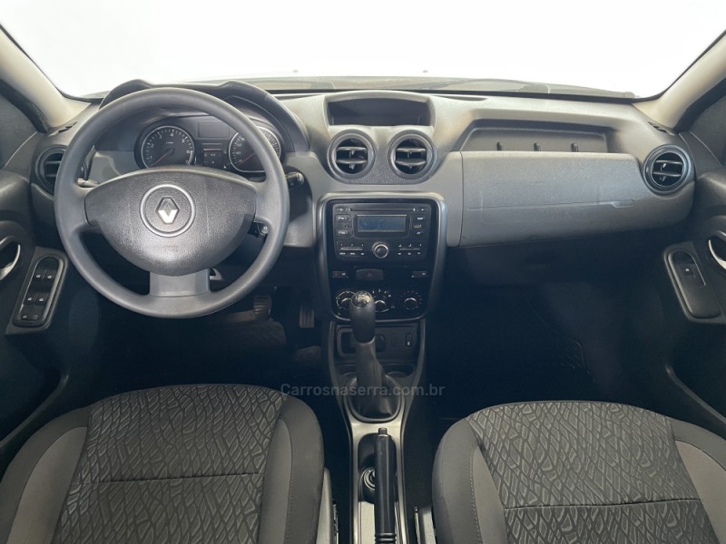 DUSTER 1.6 DYNAMIQUE 4X2 16V FLEX 4P MANUAL - 2013 - PAROBé