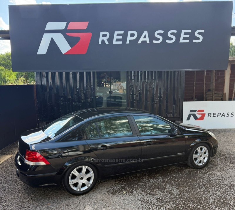 VECTRA 2.0 MPFI ELEGANCE 8V FLEX 4P MANUAL - 2007 - PORTãO
