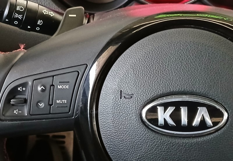 CERATO 1.6 SX3 16V GASOLINA 4P AUTOMÁTICO - 2013 - CAXIAS DO SUL