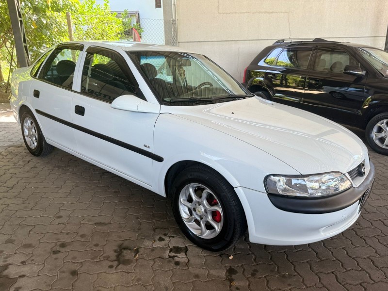 VECTRA 2.2 MPFI EXPRESSION 8V GASOLINA 4P MANUAL - 1999 - CAXIAS DO SUL
