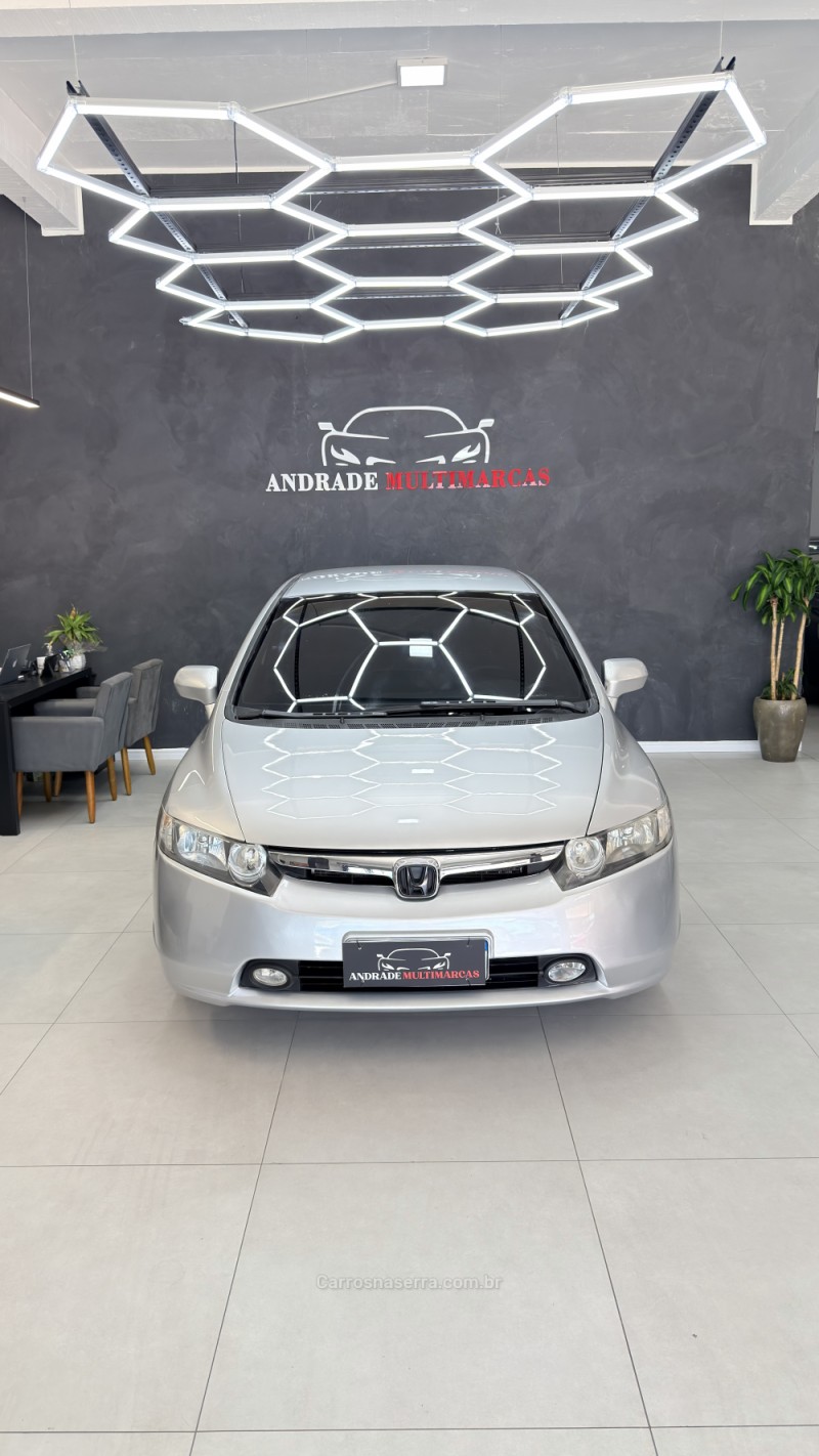 CIVIC 1.8 LXS 16V GASOLINA 4P MANUAL - 2007 - CAXIAS DO SUL