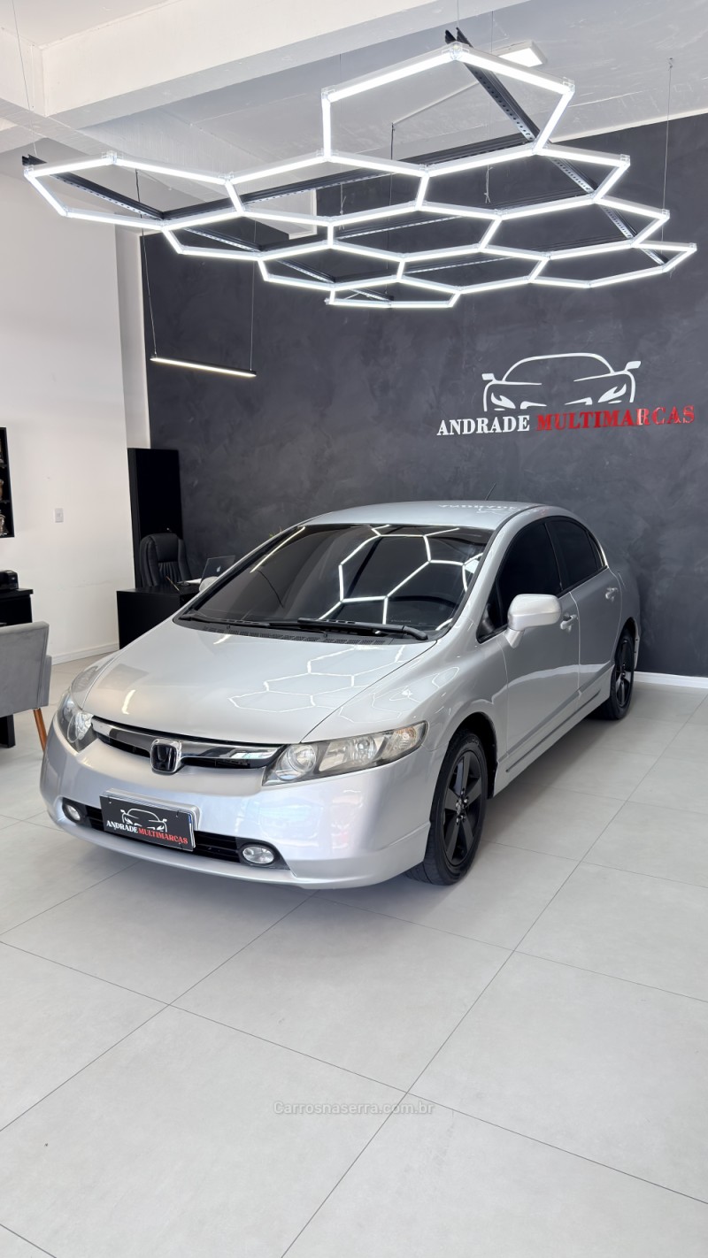 CIVIC 1.8 LXS 16V GASOLINA 4P MANUAL - 2007 - CAXIAS DO SUL