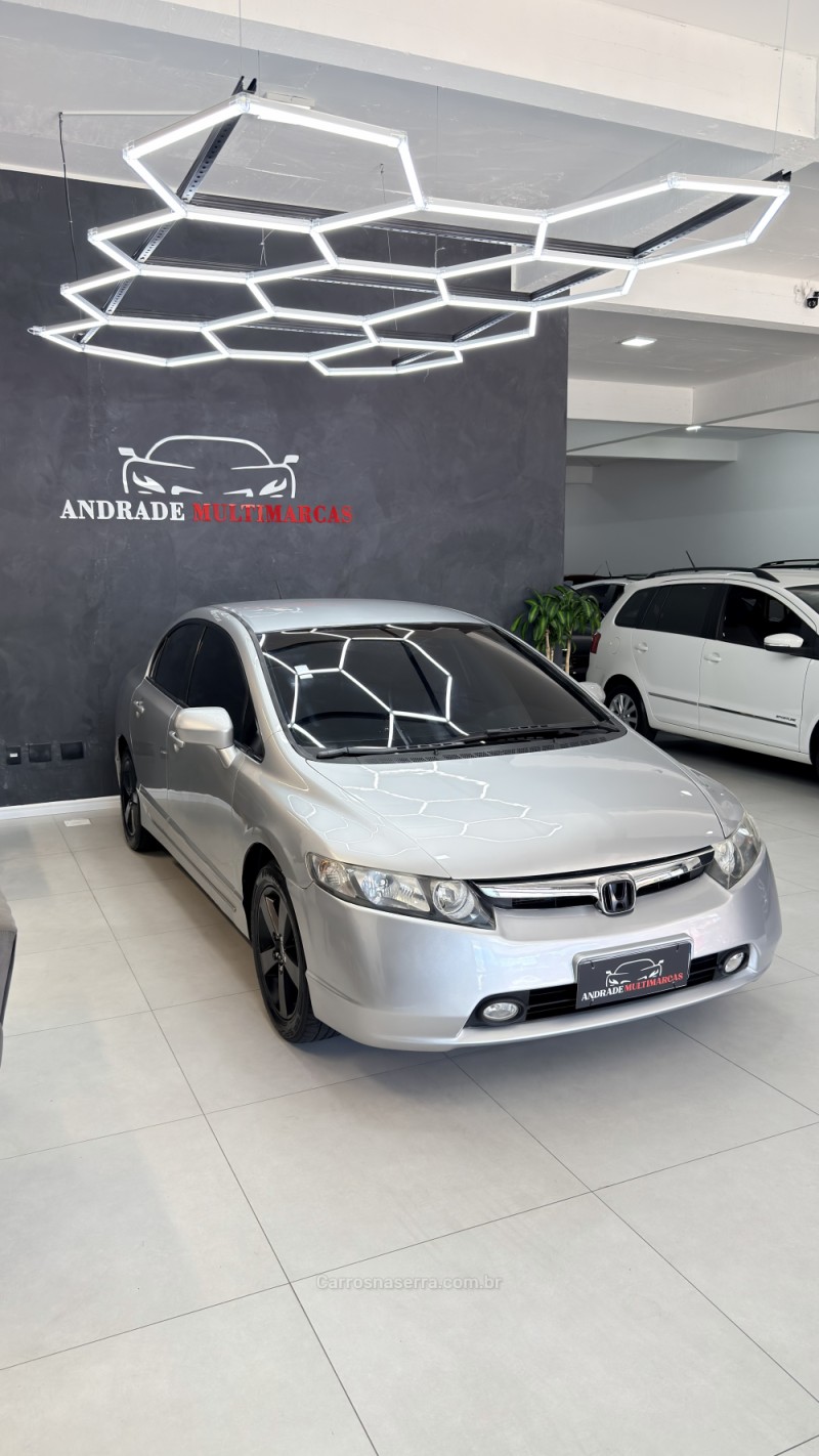 CIVIC 1.8 LXS 16V GASOLINA 4P MANUAL - 2007 - CAXIAS DO SUL