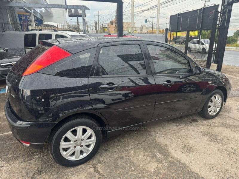 FOCUS 1.6 8V FLEX 4P MANUAL - 2009 - GRAVATAí