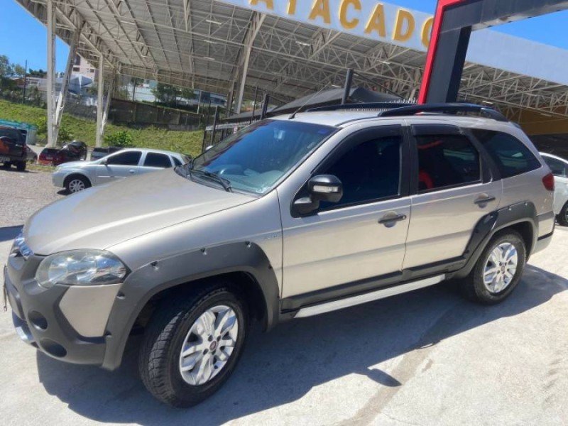 PALIO 1.8 MPI ADVENTURE WEEKEND ITALIA 16V FLEX AUTOMATIZADO - 2013 - CAXIAS DO SUL