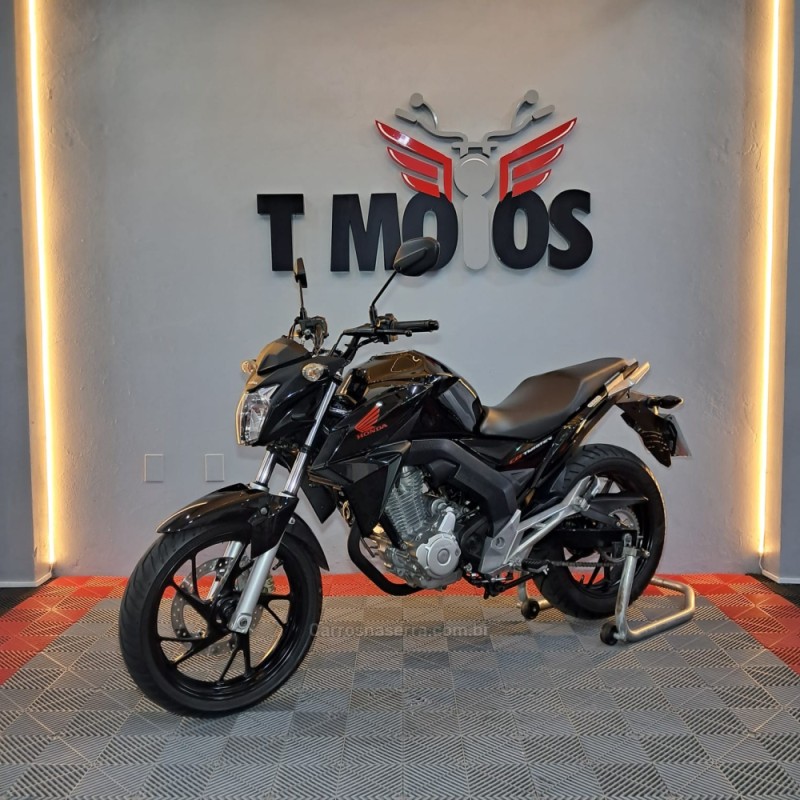 CB 250F TWISTER CBS - 2016 - PORTãO