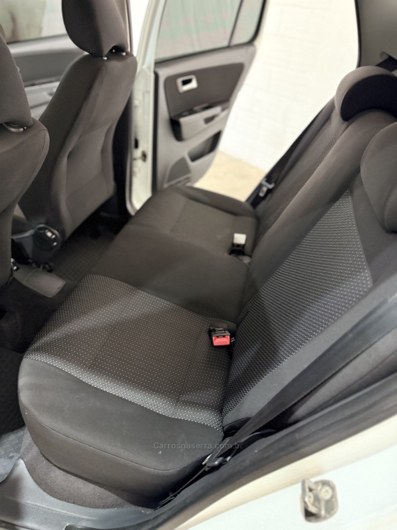 FOX 1.6 CONNECT 8V FLEX 4P MANUAL - 2019 - ARROIO DO MEIO