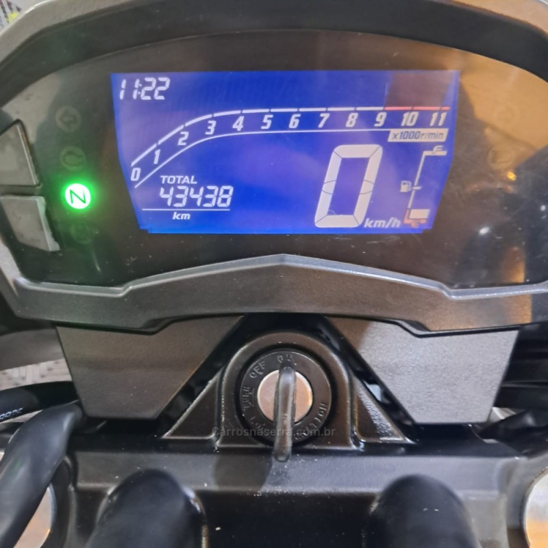 CB 250F TWISTER CBS - 2022 - PORTãO