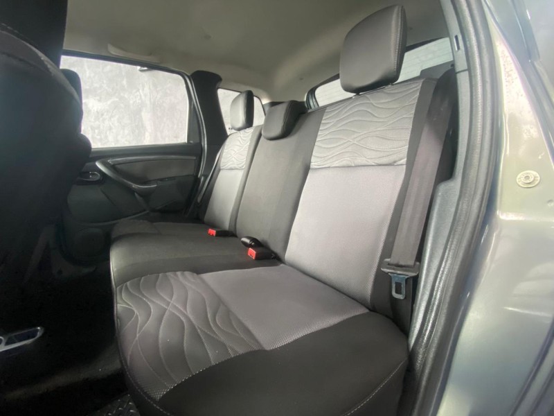 DUSTER 1.6 DYNAMIQUE 4X2 16V FLEX 4P MANUAL - 2013 - CAXIAS DO SUL