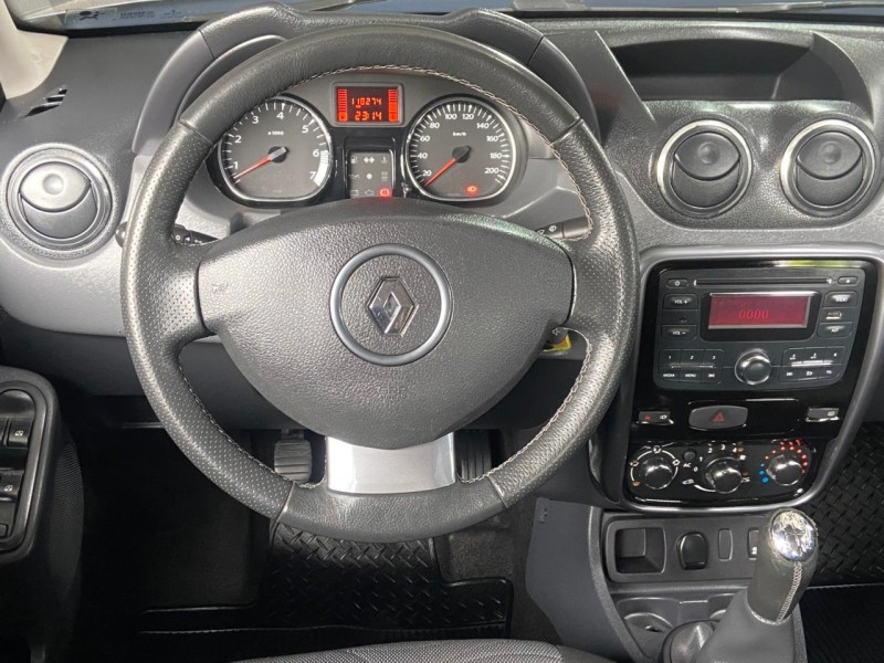 DUSTER 1.6 DYNAMIQUE 4X2 16V FLEX 4P MANUAL - 2013 - CAXIAS DO SUL