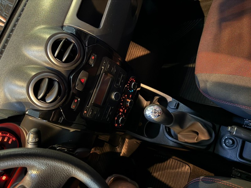 SANDERO 1.6 STEPWAY 16V FLEX 4P MANUAL - 2012 - ANTôNIO PRADO