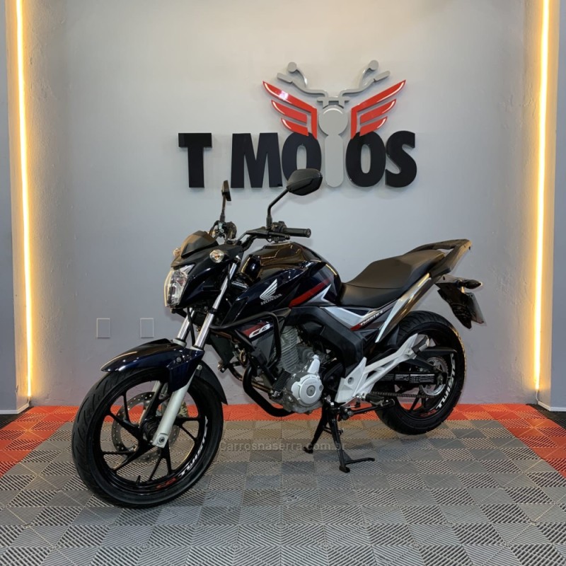 CB 250F TWISTER CBS - 2018 - PORTãO